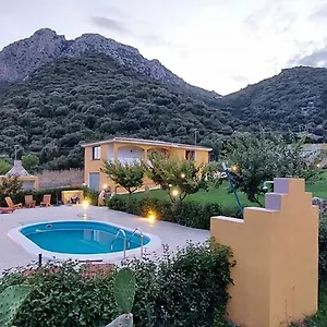 Casa vacanze Indipendente Con Piscina Uso Esclusivo, Siniscola